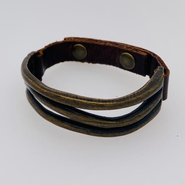 Narrow Metal Wave Leather Bracelet
